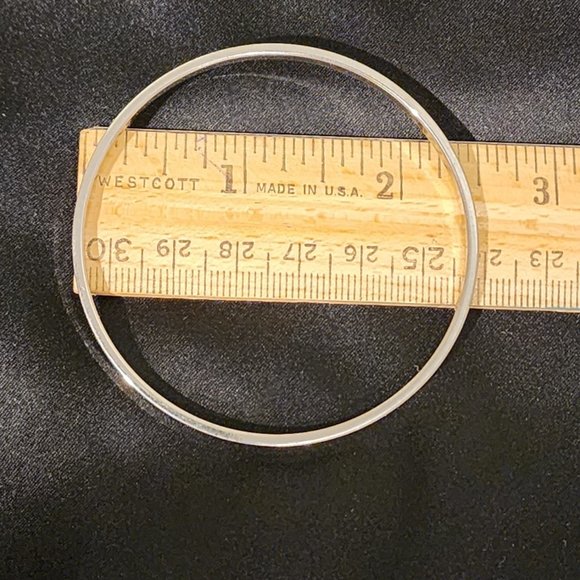 Vintage Monet Silver Tone Bangle Bracelets - set of 3 - Picture 10 of 12
